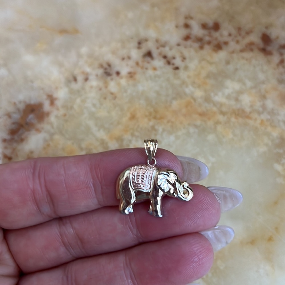 14K tri color Gold Elephant Pendant - Picture 10 of 12
